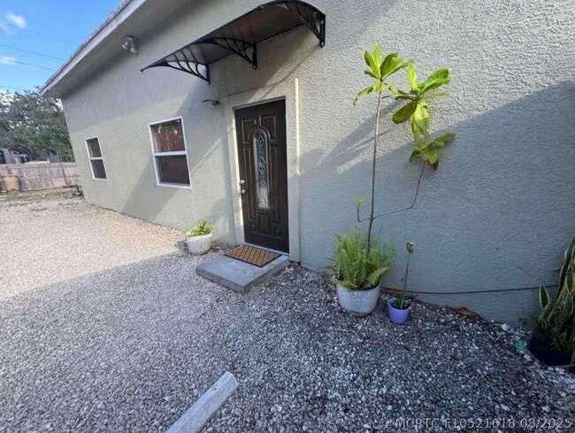 2750 SW 140th Terrace