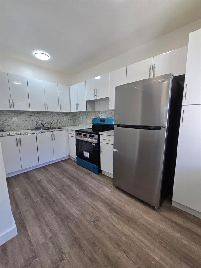 Photo - 1945 NE 171 St Unit 2