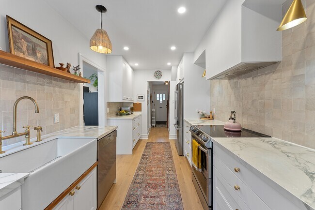 Photo - 16 Springdale Blvd