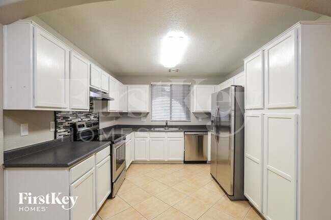 Photo - 8338 W Hughes Dr