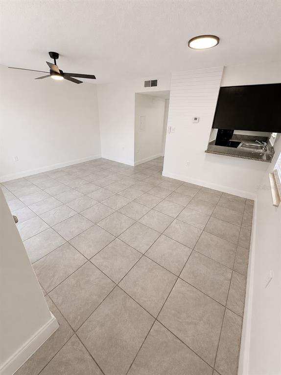 1185 Bentley Rd Unit 4