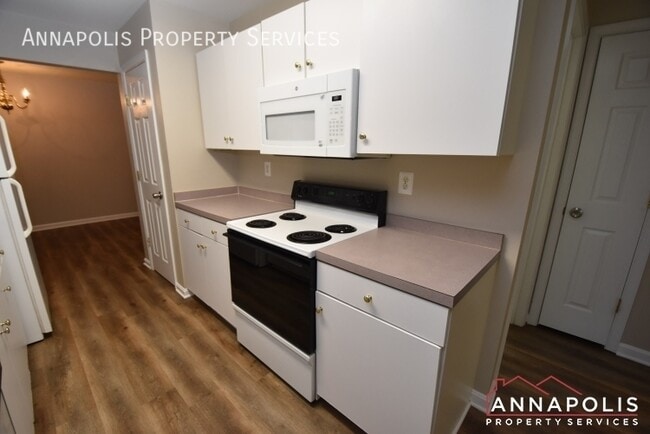 Photo - 2014 Gov Thomas Baden Way Unit 001