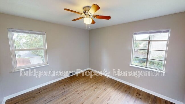 Photo - 23 Murray Dr