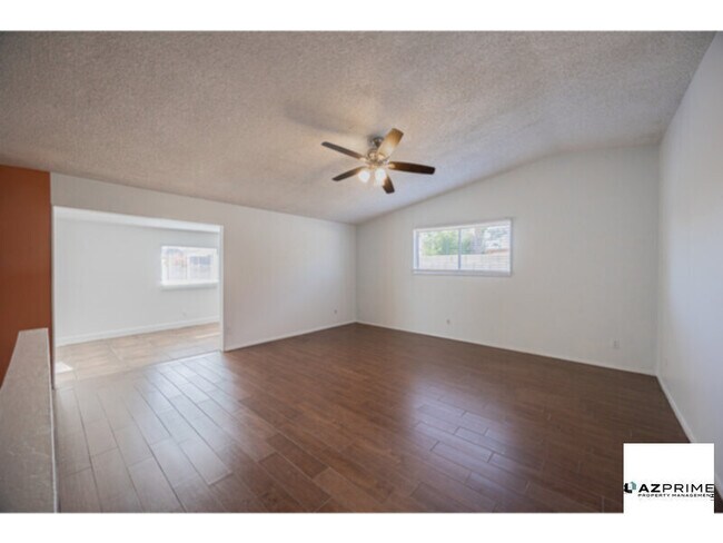 Photo - A distinguished 3/1 Phoenix Rental Combines Timeless Design, Modern Updates, and a Prime Paradise Va