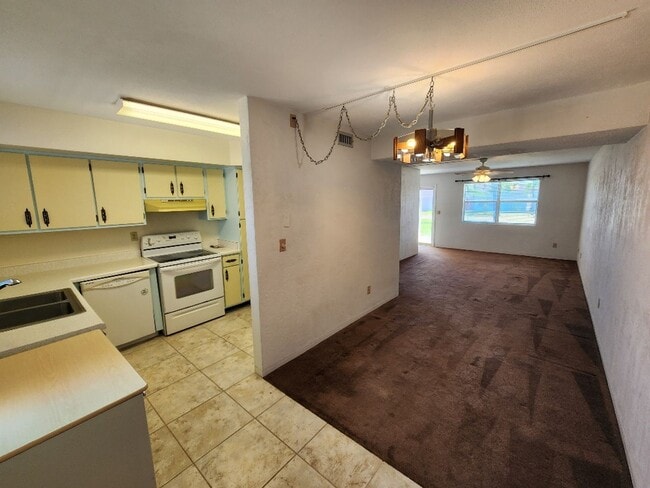 Photo - 3423 S Peninsula Dr