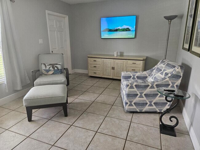 Photo - 1621 Seaway Dr