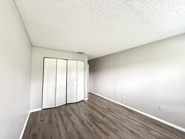 Photo - 644 Kenwick Cir