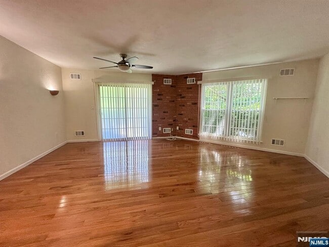 Photo - 951 Westgate Dr