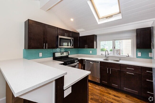 Building Photo - 71 Orchard St Unit 71 Rental
