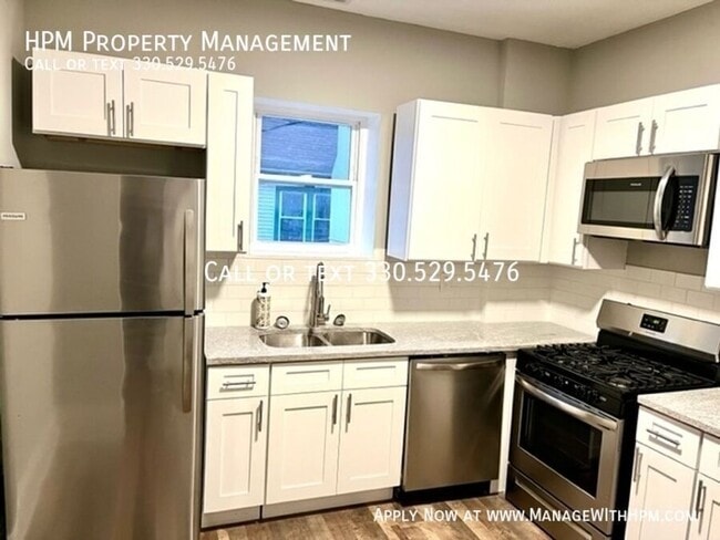 Photo - 2179 W 11th St Unit 4