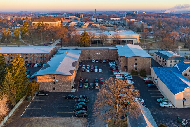 Regent-East Apartments
