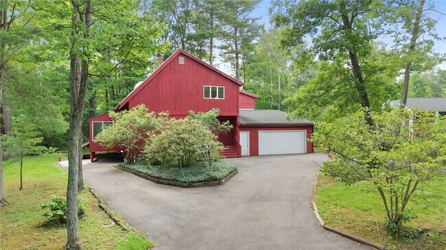 Photo - 318 Blackstone Ave