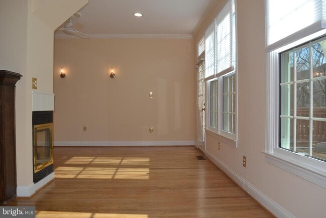 Photo - 9443 Van Arsdale Dr