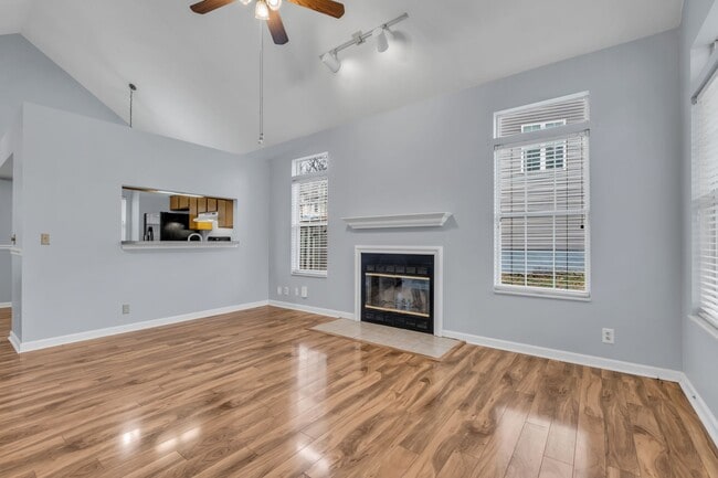 Photo - 5904 Colchester Dr