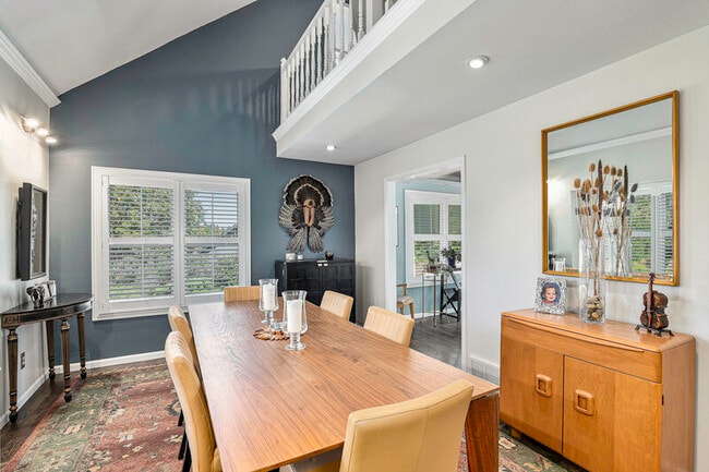 Photo - 705 Grey Eagle Cir N