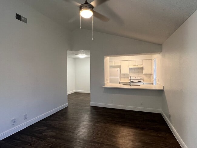Photo - St. Edwards Place Apartments