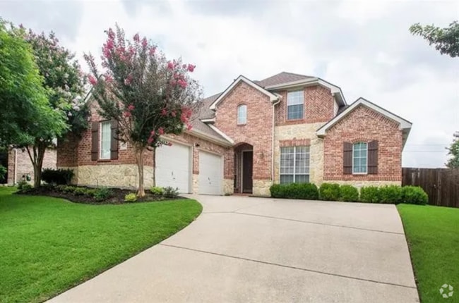 Building Photo - 1602 Wagon Wheel Dr Rental