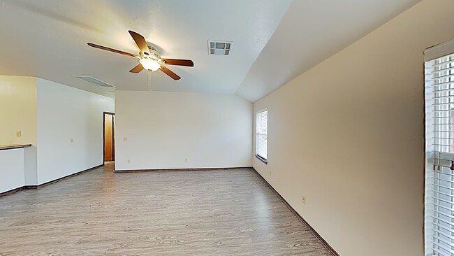 Photo - 3 Bedroom 2 Bath Duplex with 2 Car Garage in Mustang Schools