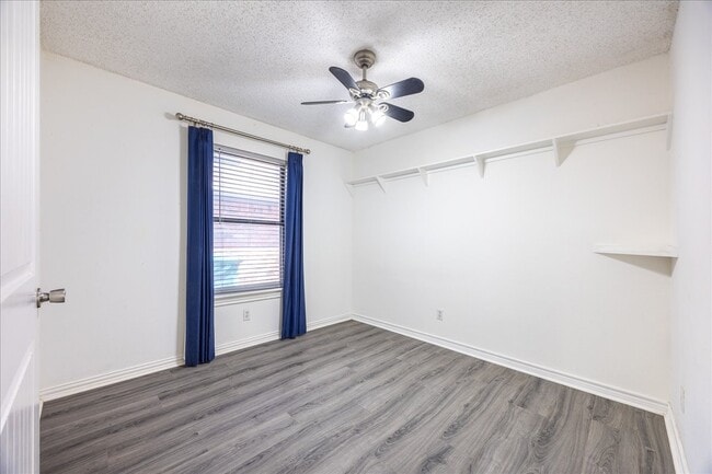 Photo - 1004 Bull Run St