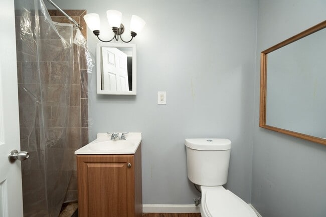 970 Hubbard St SW Unit 2