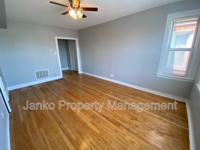 Photo - 3725 W Grand Ave