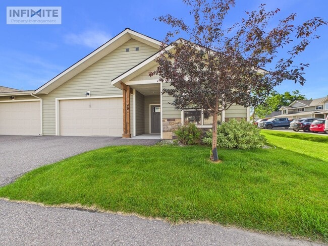 Building Photo - Single Level 3 Bedroom!