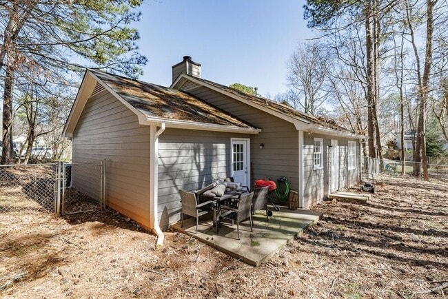 Photo - 150 Onyx Pl