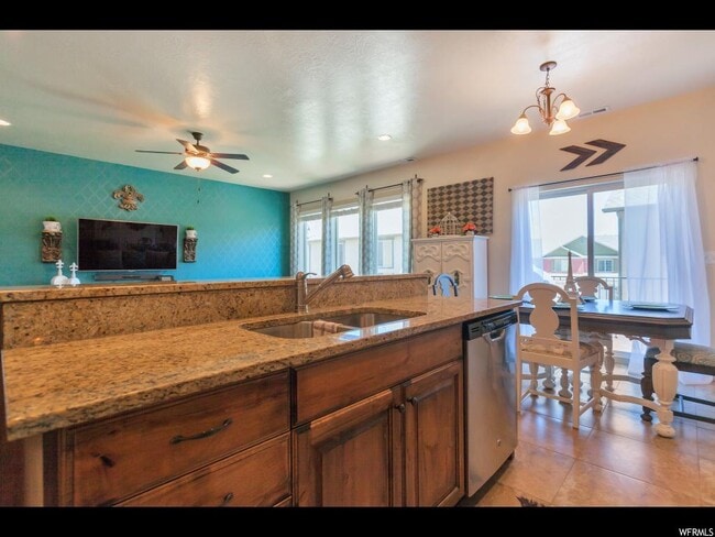 Photo - 1252 N Willowbrook Ln