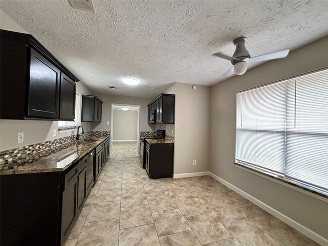 Photo - 2111 Squire Dobbins Dr
