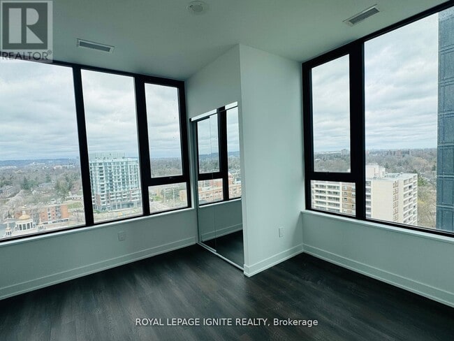 Photo - 2075 Lakeshore Rd. Unit 1302