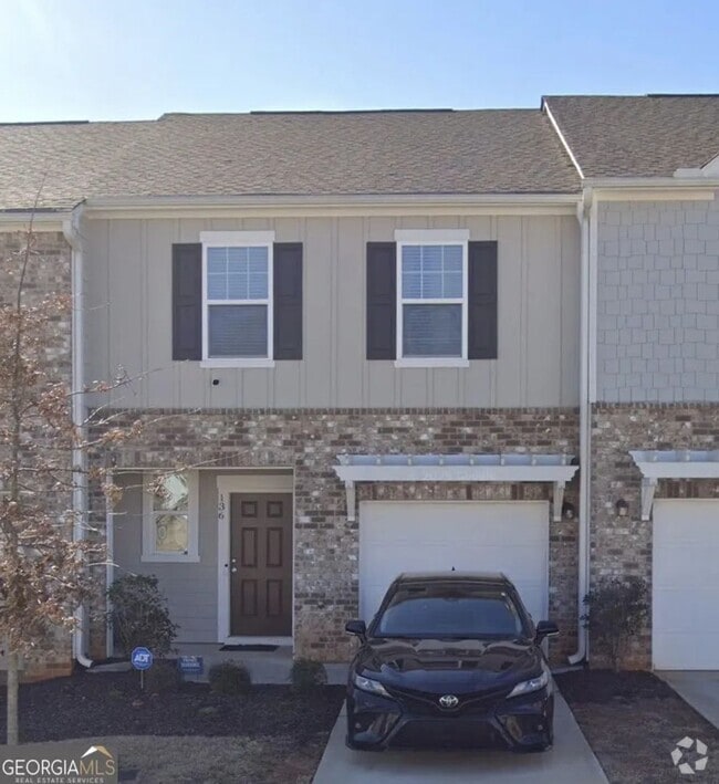 Building Photo - 136 Swindon Dr Rental