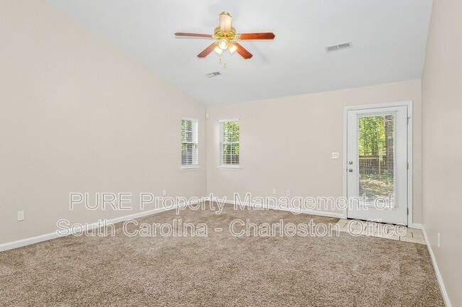 Photo - 3372 Wayland Dr