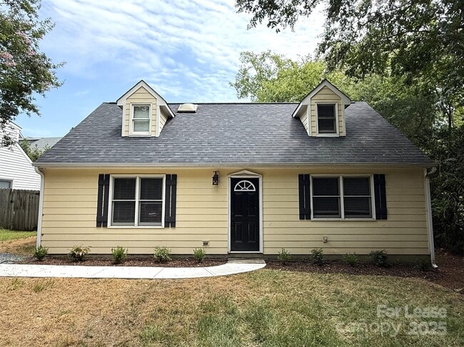 Building Photo - 420 Beaty St Rental