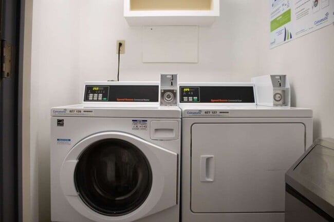 Photo - Graham House Apartments