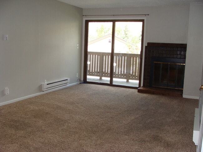 Photo - 998 W Beaver Creek Blvd