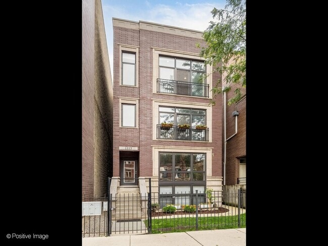 Building Photo - 1113 N Hermitage Ave Unit 3