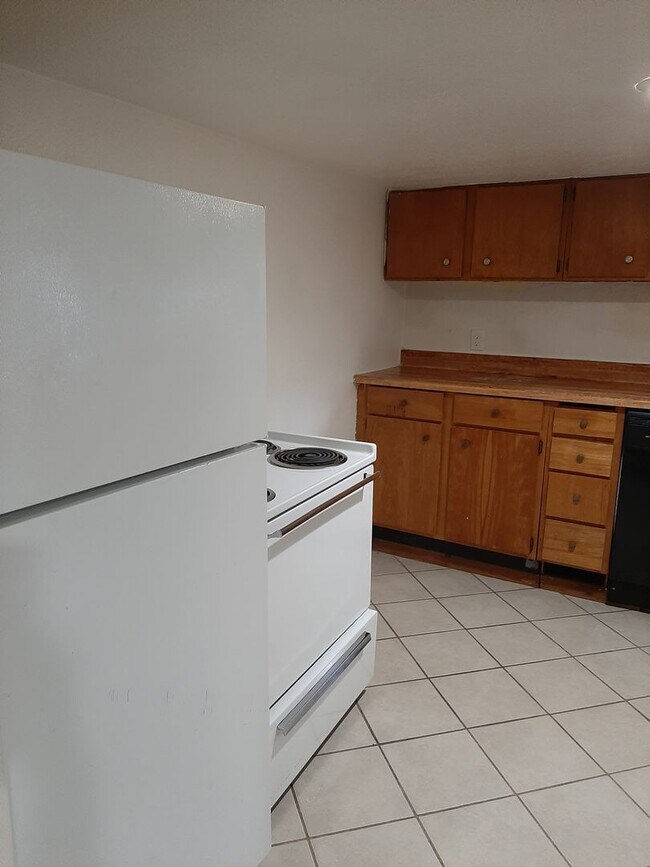 Photo - (2006 7th Avenue)