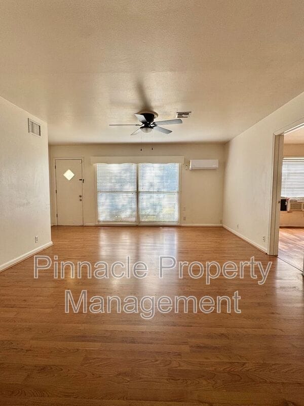 Photo - 2528 W Avenue N Unidad Apt A