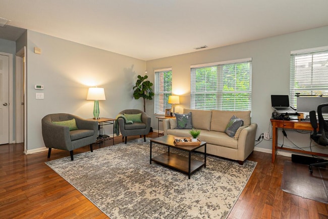 Photo - 38 Victorian Gate Wy