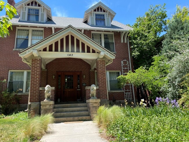 Photo - 1263 Milwaukee St