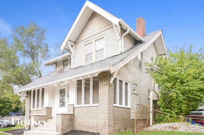 Photo - 626 E 25th St