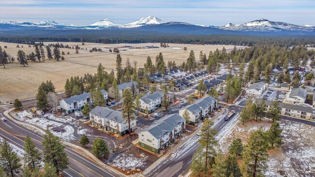 Building Photo - The Grove At Sunset Meadows Rental