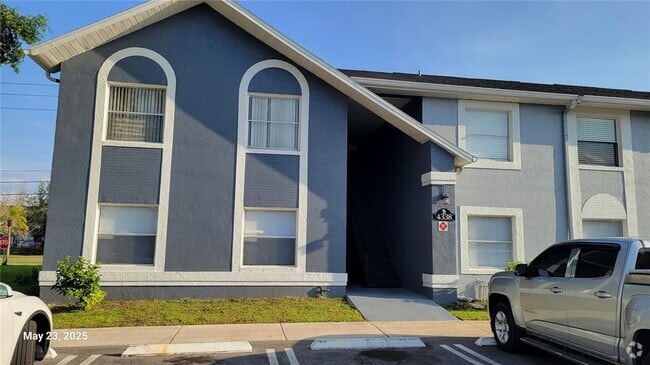 Building Photo - 4338 Pershing Pointe Pl Unit 3 Rental