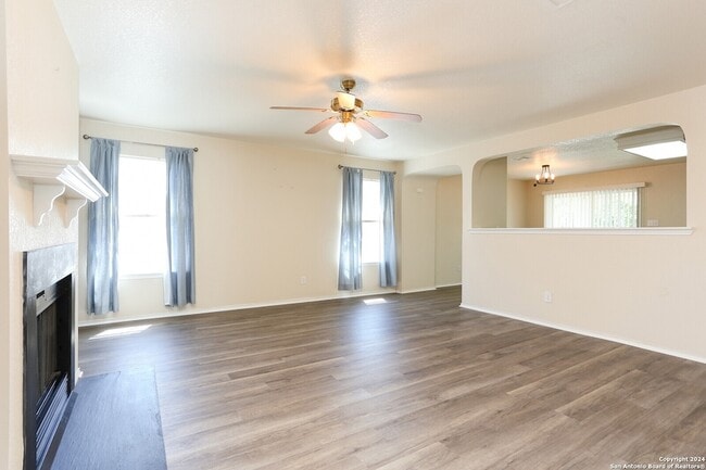 Photo - 11335 Branding Depot