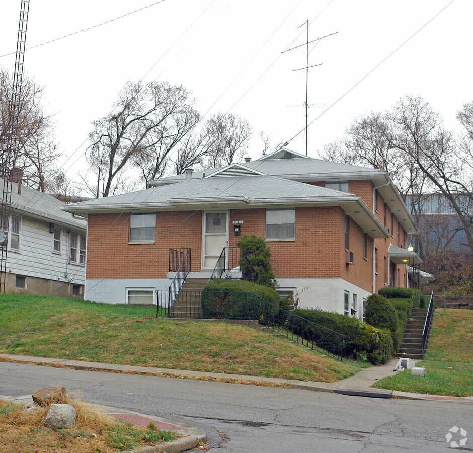 Photo - 250 Livingston Ave Apartments