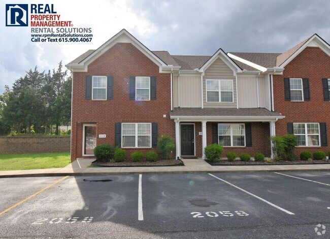 Building Photo - Wonderful 2BR/2.5BA Smyrna townhome less t...