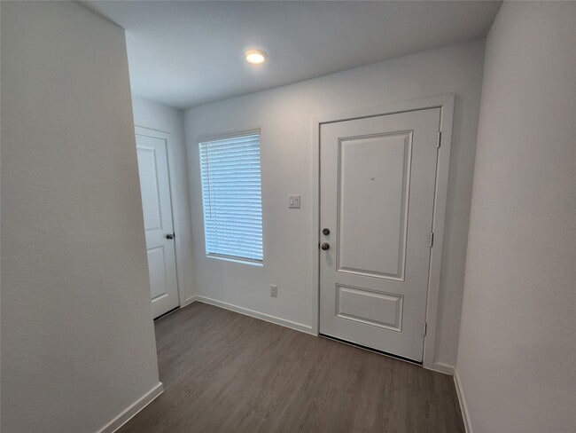Photo - 905 Coperchiata Cir