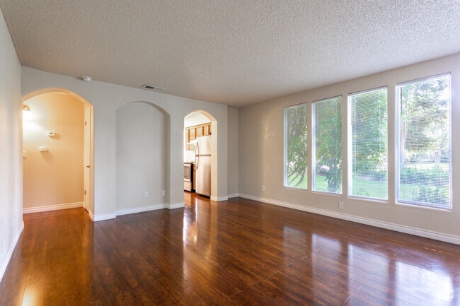 2BD, 1BA - Living Room