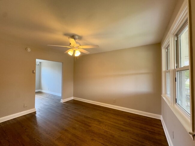 Photo - Charming 2 Bedroom/1 Bathroom Townhome in Essex, Baltimore, MD!