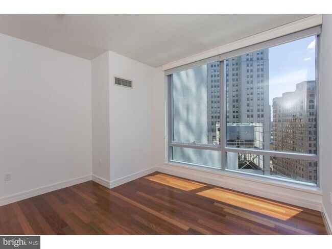 Photo - 1414 S Penn Square Unit 18B